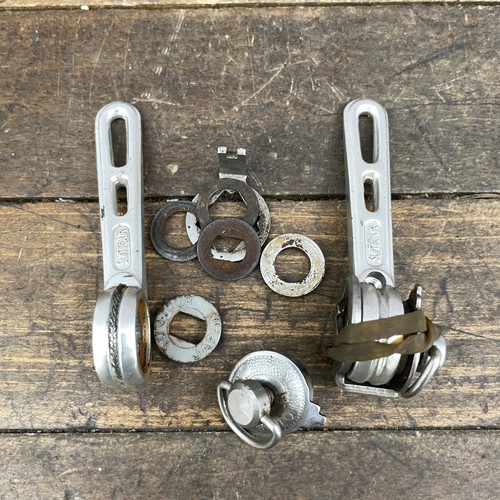 Vintage suntour shifter levers - suntour,